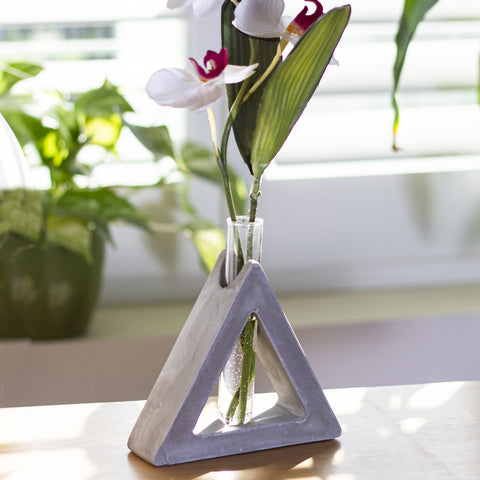 FLW ORG BUD VASE - LG TRIANGLE, C/18